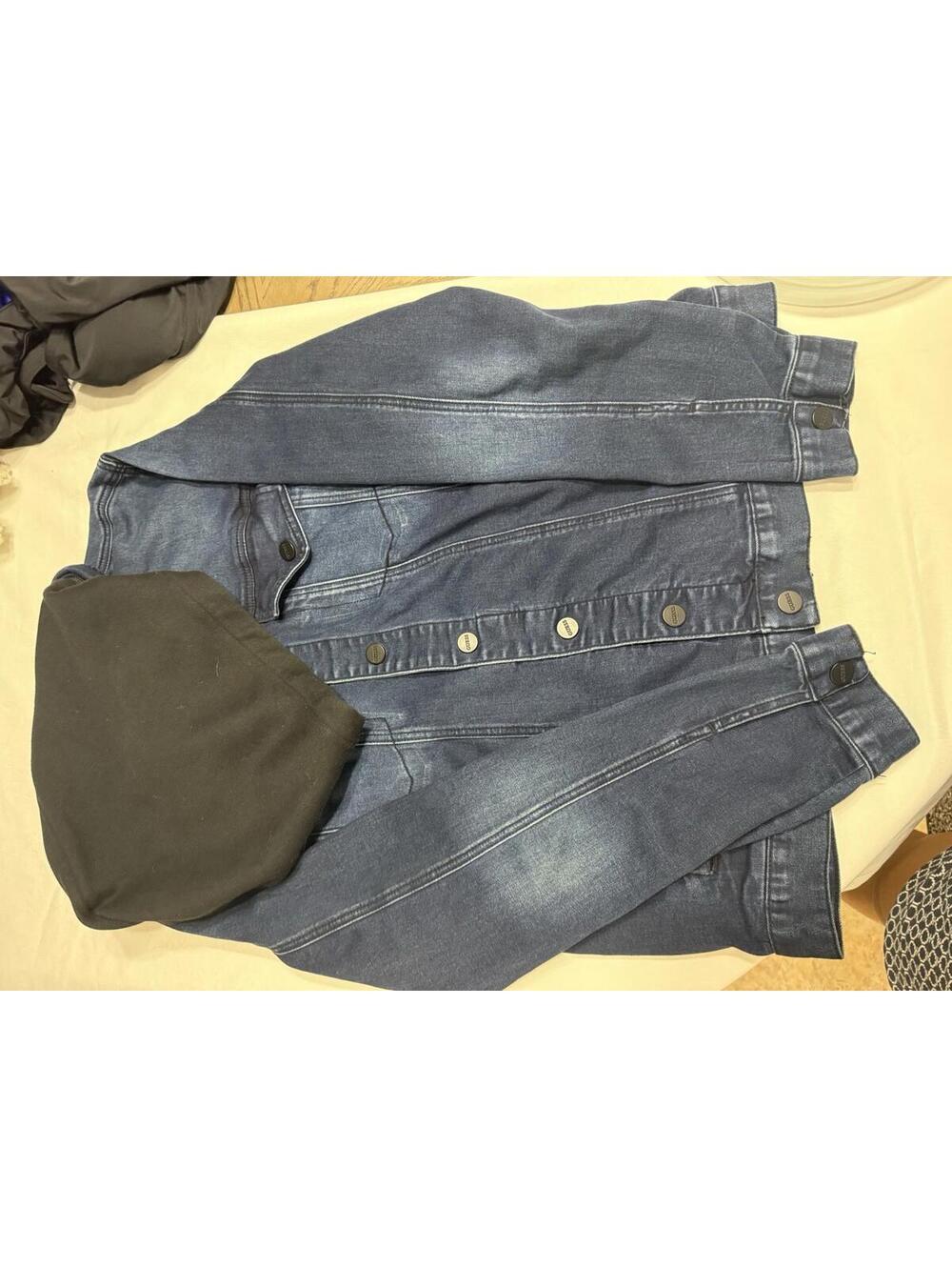 Vintage Guess Denim Trucker Jean Jacket Made in USA Mens XL